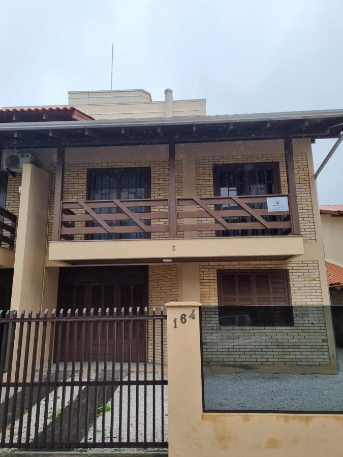 Casa Em Bombinhas Almeida E Moraes Perto Da Praia Экстерьер фото